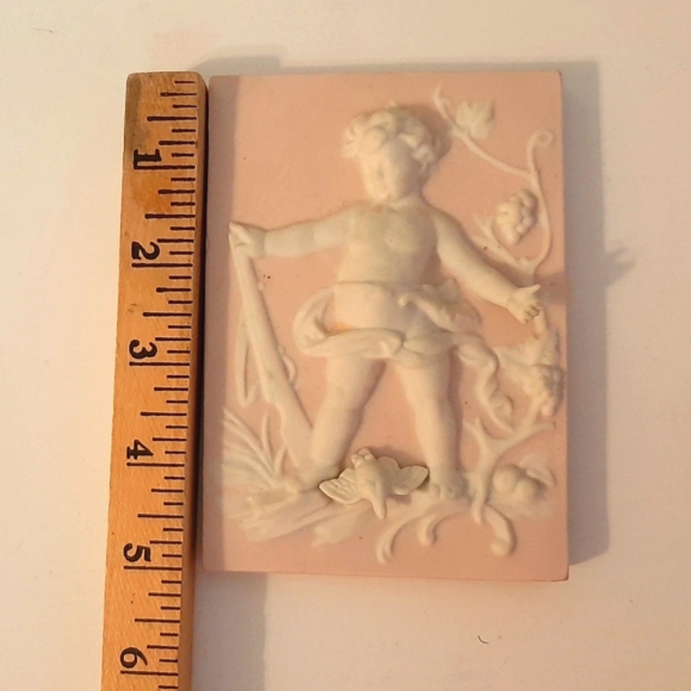 Vintage Bisque Pink & White Wall Plaques set of 4 - Picture 12 of 16